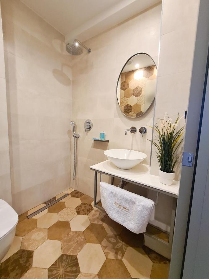 Alkion Boutique Living Aparthotel เนอาวรัสนา ภายนอก รูปภาพ