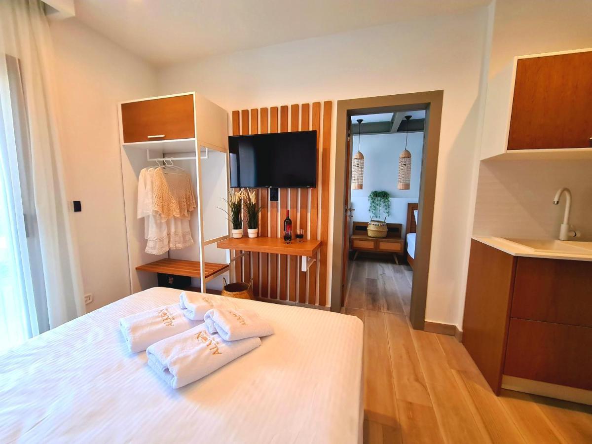 Alkion Boutique Living Aparthotel เนอาวรัสนา ภายนอก รูปภาพ