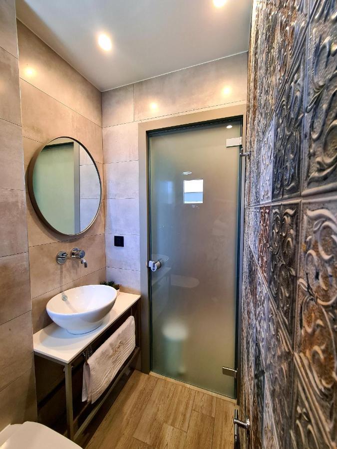 Alkion Boutique Living Aparthotel เนอาวรัสนา ภายนอก รูปภาพ